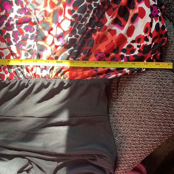 B. Smart- woman’s dress - Picture 4 of 5